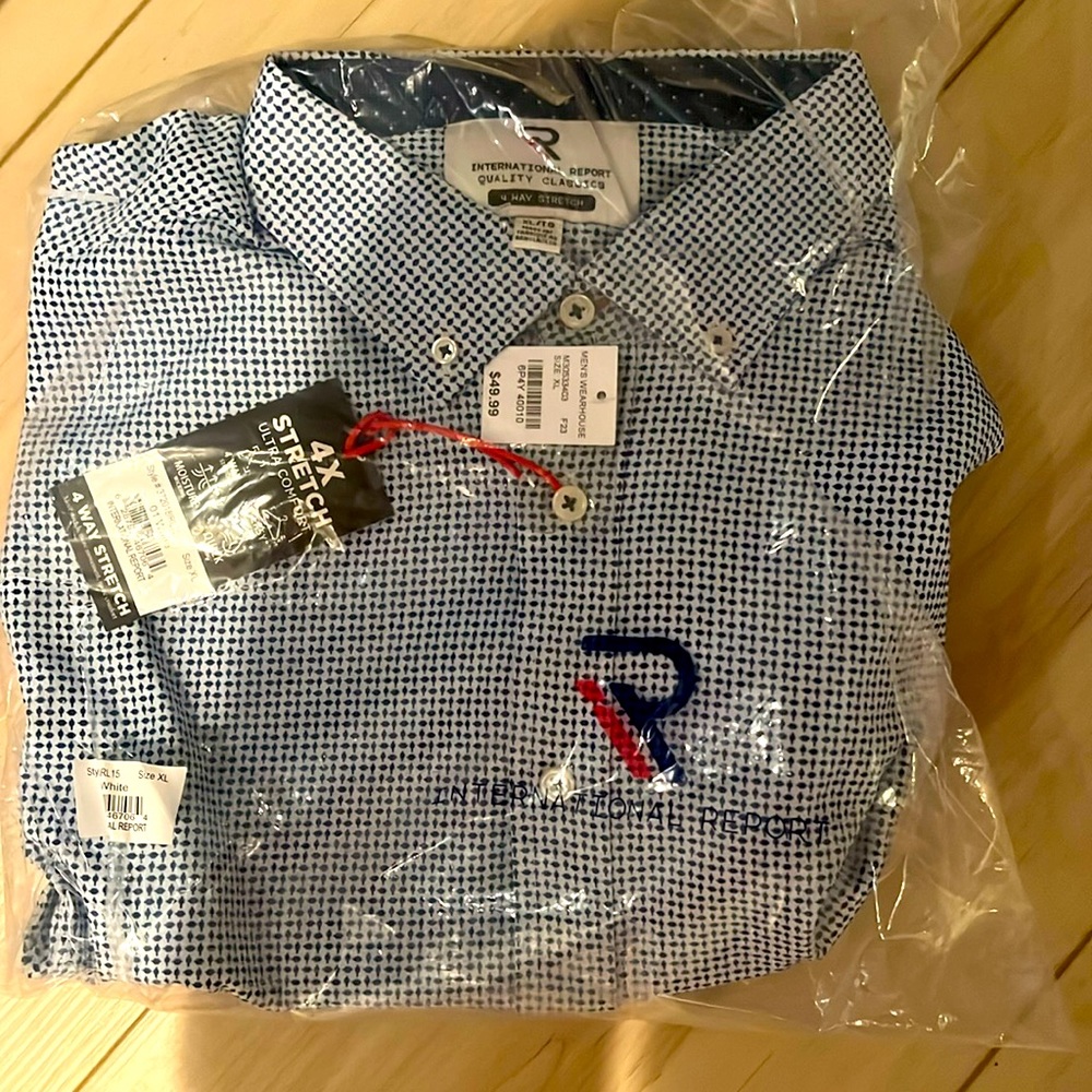 International Report Men's Blue Short Sleeve Button Down Shirt Size XL